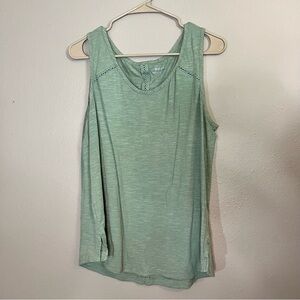 32. Columbia Women's Green Sportwear Tank Top Size XL